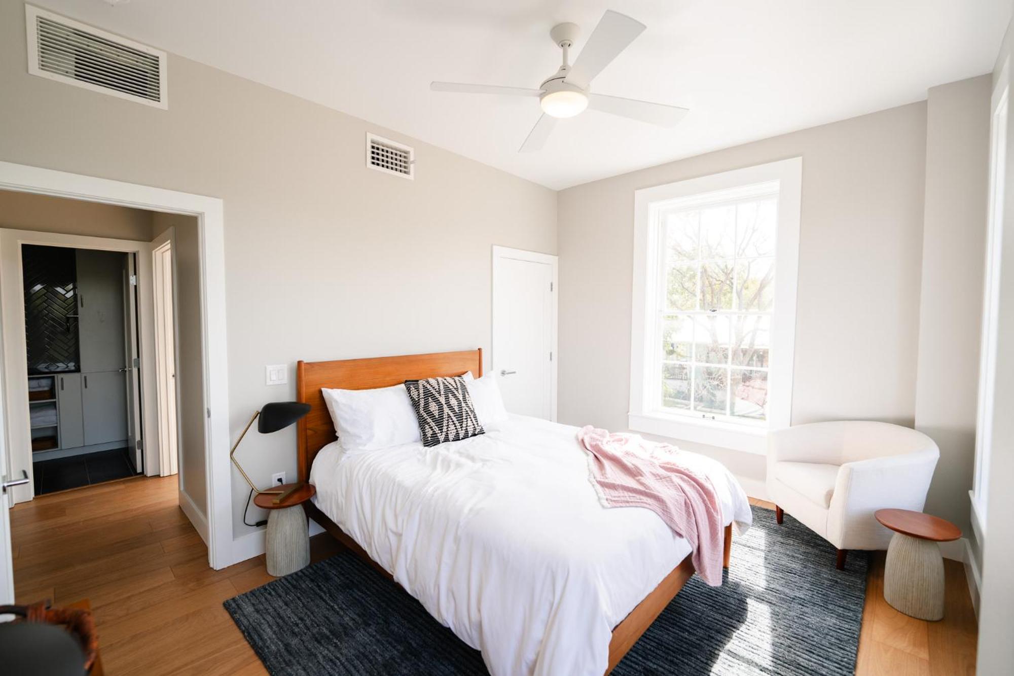 Western 1924 Luxury Lofts Martindale ภายนอก รูปภาพ