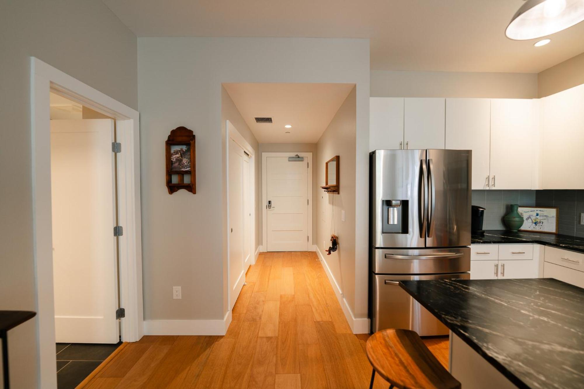 Western 1924 Luxury Lofts Martindale ภายนอก รูปภาพ